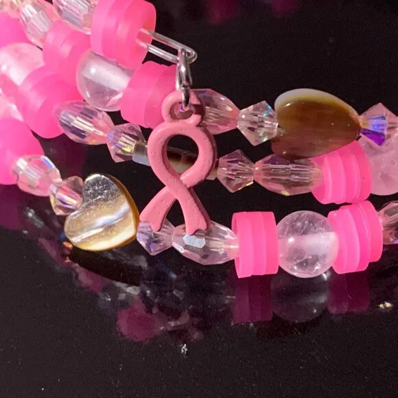 Breast Cancer Awareness beaded coil bracelet (Handmade) - Picture 3 of 5